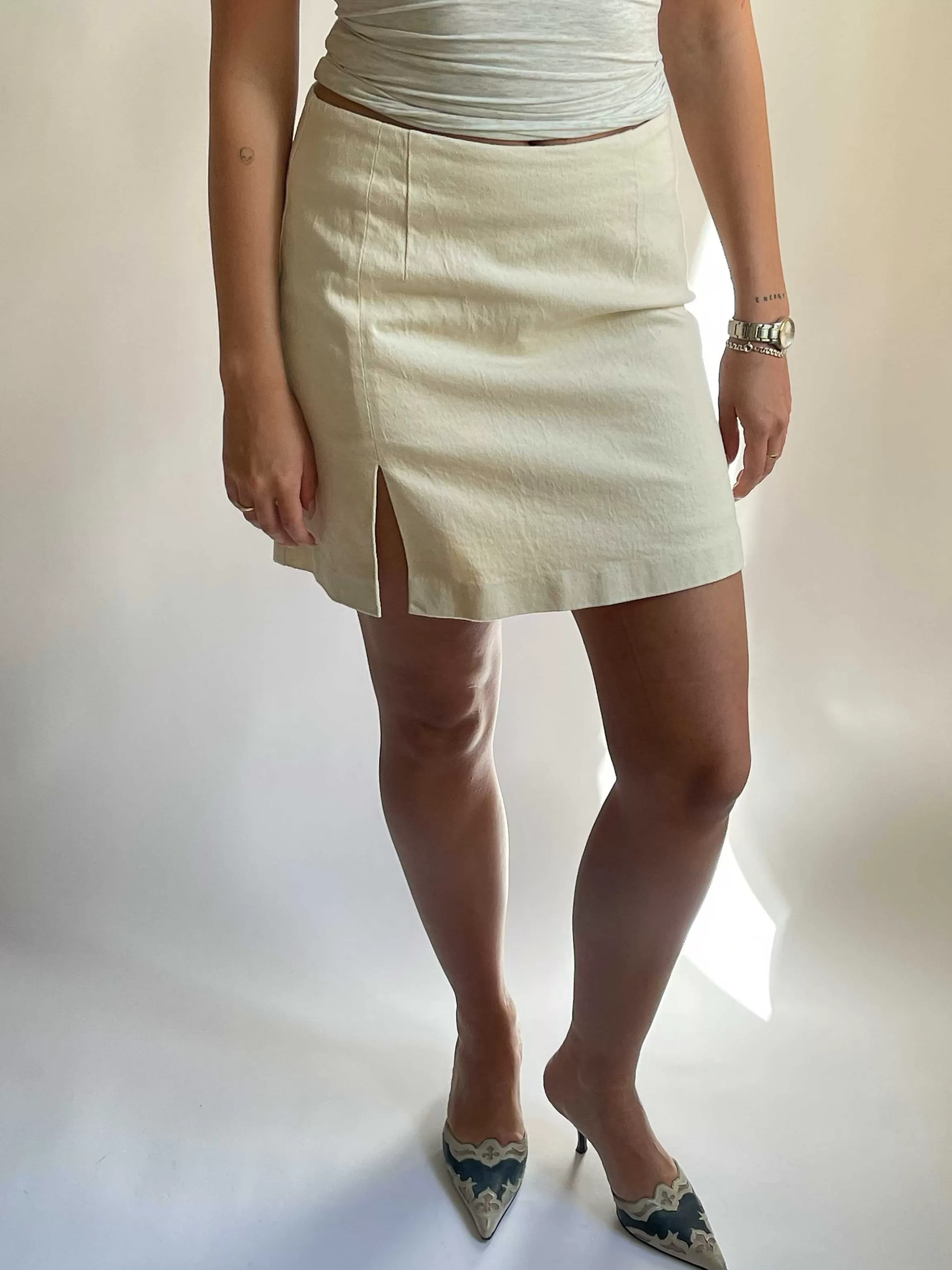 Djerf Avenue Denim Must Have Mini Skirt Cream Sale